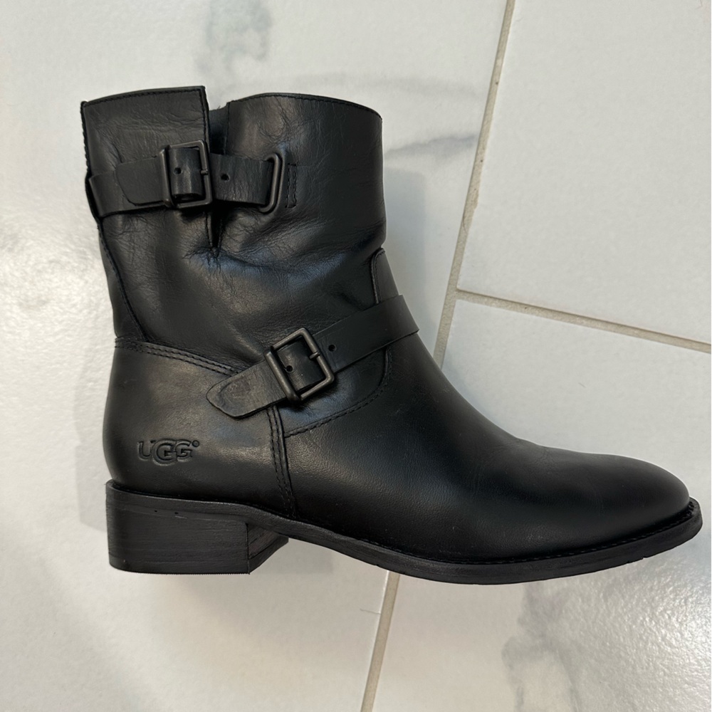 Ugg Leather boots